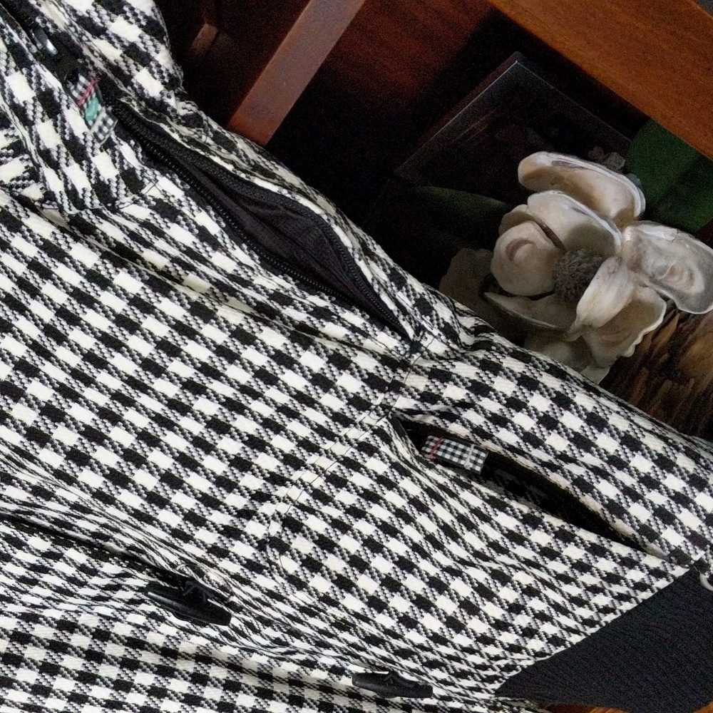 Roxy Limited Edition Jacket Size Small - image 6